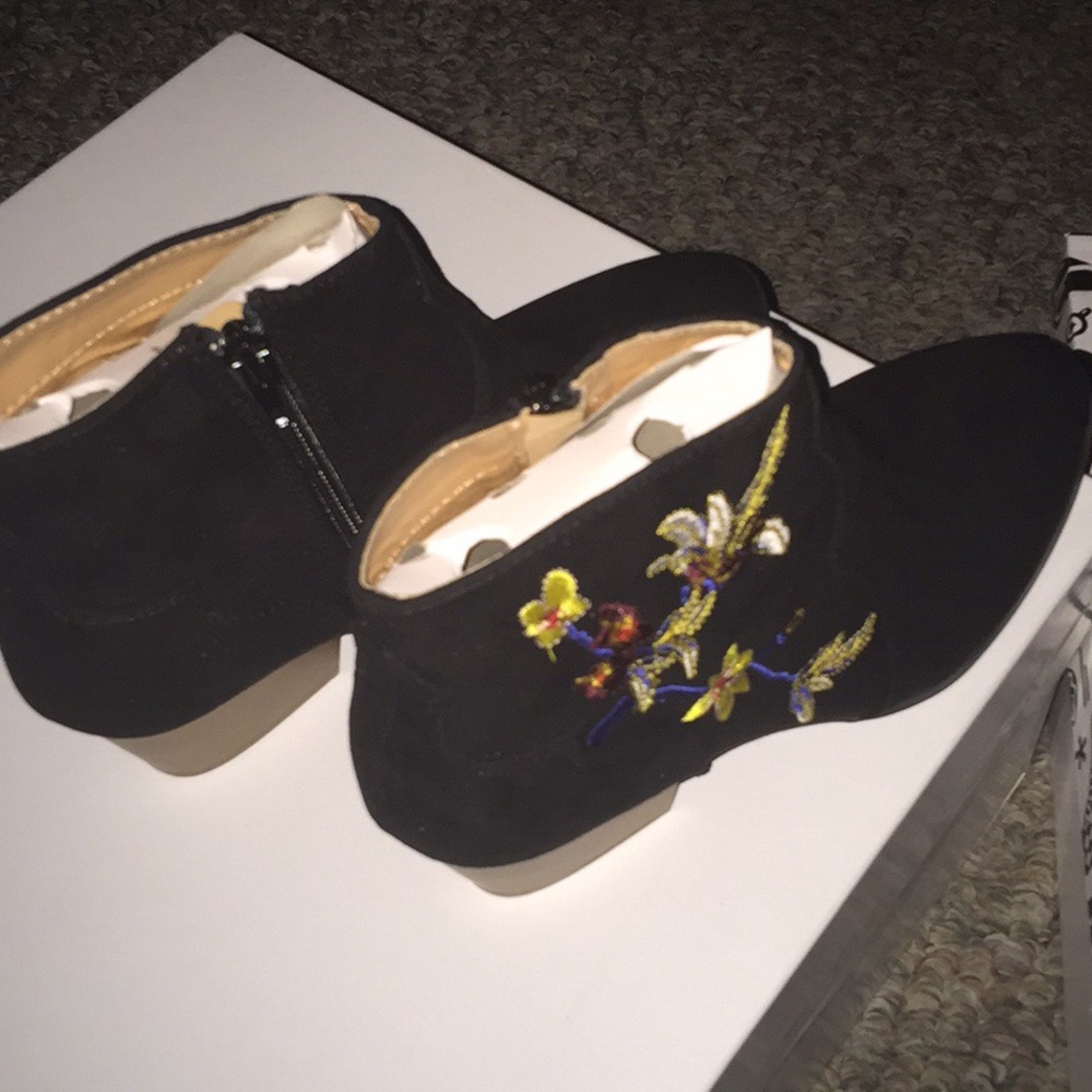 Floral black ankle boots - Picture 5 of 8